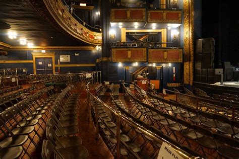 The vic theater chicago - Oct 15, 2023 · Published October 15, 2023. Lake View. FOX 32 Chicago. CHICAGO - A 42-year-old was found dead inside The Vic Theatre, prompting the Lake View venue to cancel a show on Sunday. The man was found ... 